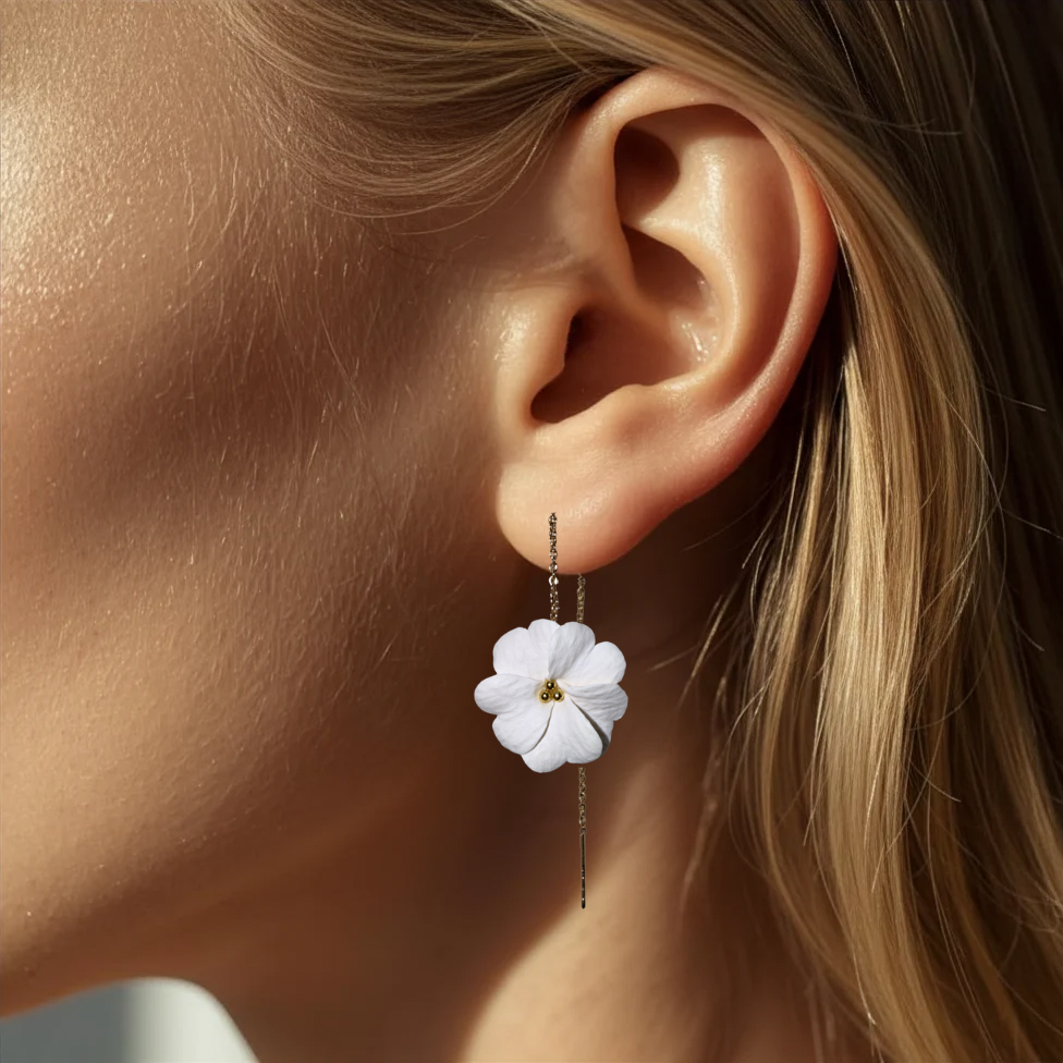 White Bloom (on the chain)