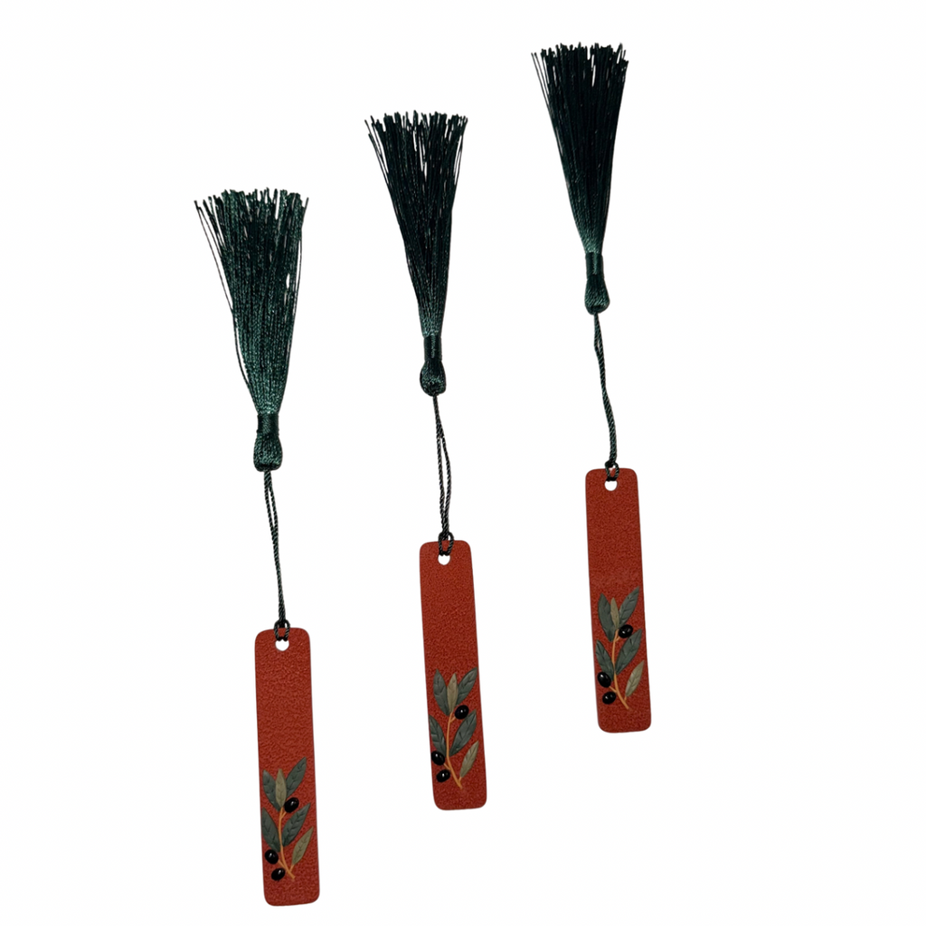Black olive bookmark A